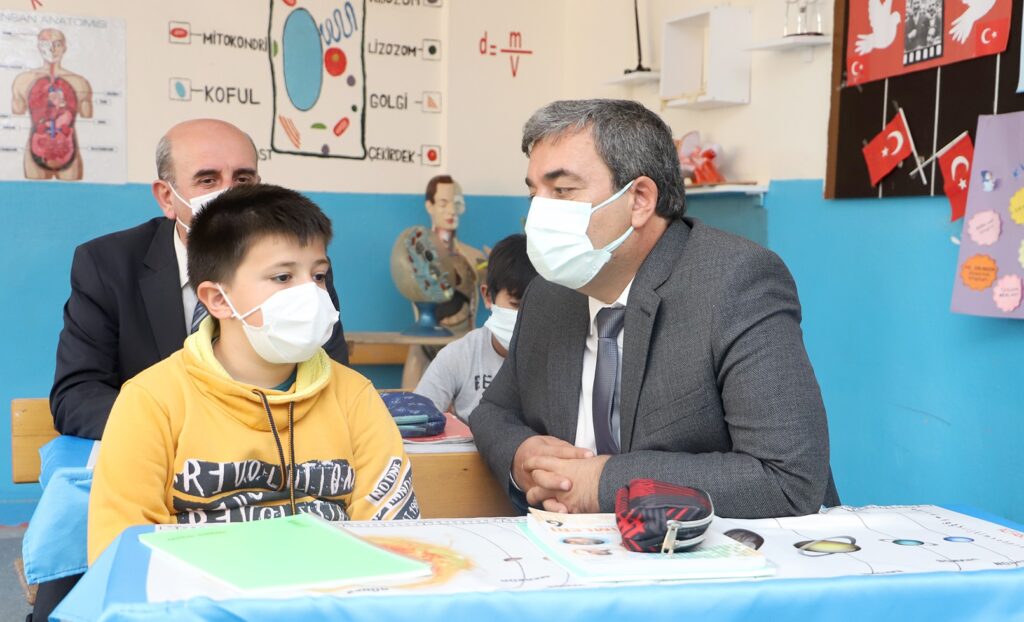 SBTÜ’den “Köy Okullarına Uzay Tanıtım Projesi”