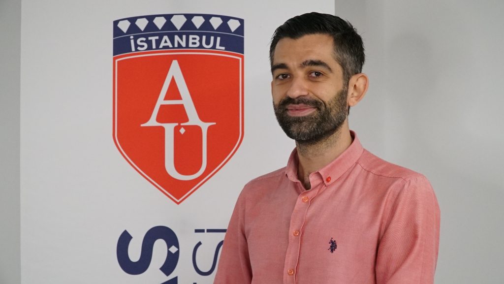 Dr. Murad Canbulut: “Pandemi, alışveriş bağımlılığı olan Onyomani’yi de tetikledi”