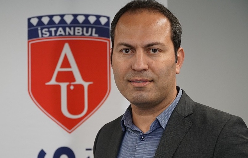 Doç. Dr. Umut Yeniocak,: ” Erzincan olayında yaşanan siyanür faciasında kanun mağdurların yanında.”