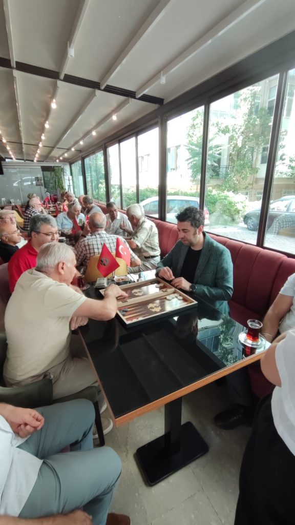 En düşük emekli maaşı asgari ücret tutarından başlamalıdır