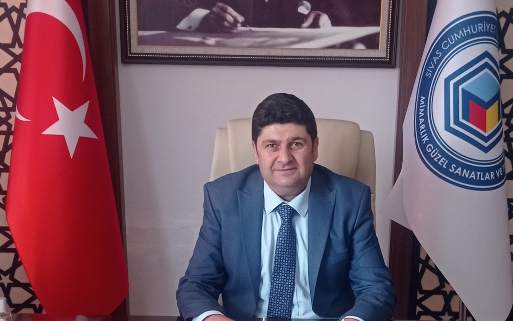 CÜ’de liyakat eksenli bir atama daha : Prof Dr Uğur Tuztaşı Dekan oldu