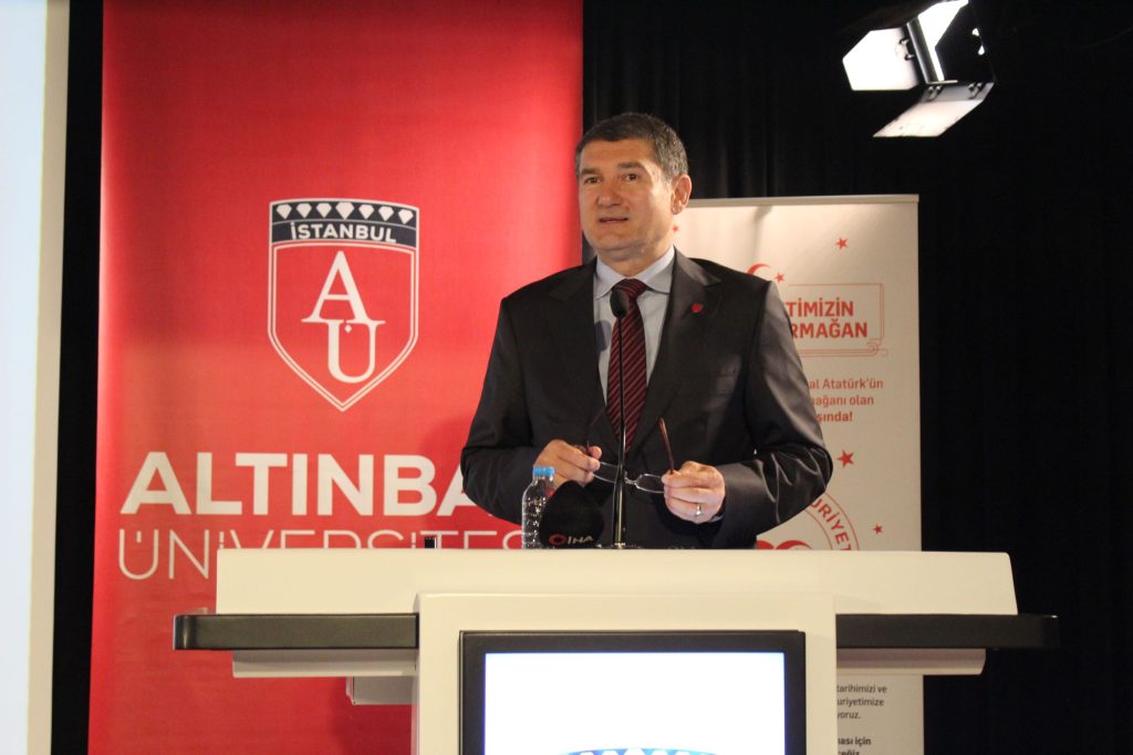 Prof. Dr. Çağrı Erhan: “Suriye’deki Yeni Dönem Büyük Belirsizlikler Barındırıyor”