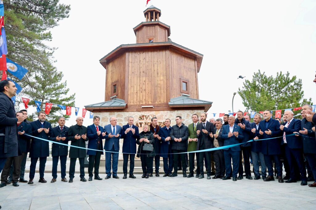 Sivas’ın Tarihi Saat Kulesi Yeniden Şehre Kazandırıldı