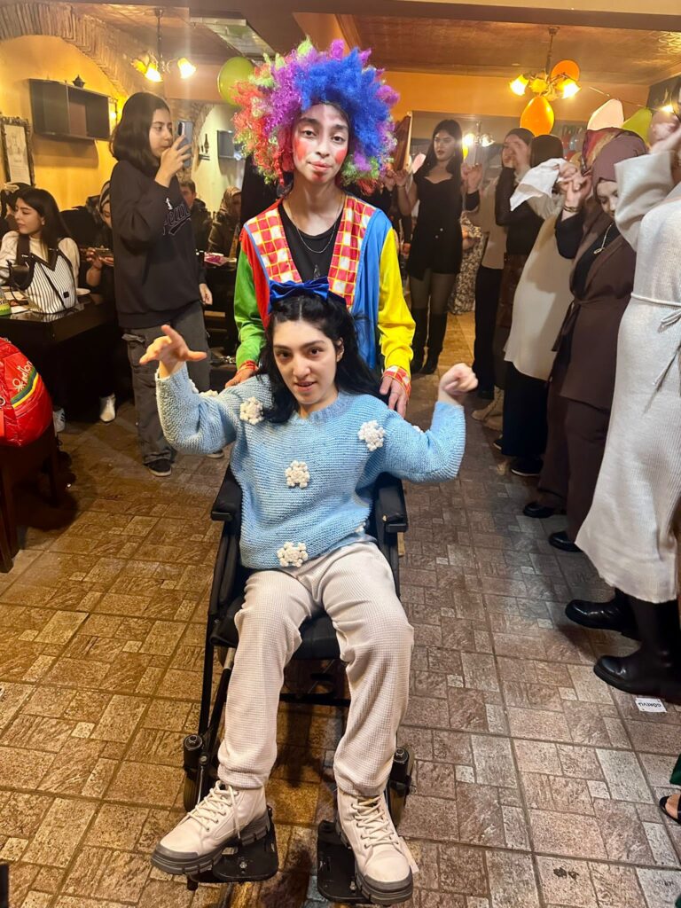 Umut Özel Eğitim ve Rehabilitasyon Merkezinden Engel tanımayan bir gece 